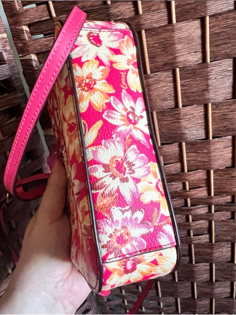 Coach Daisy Print Pink Floral camera bag and matching wristlet for live - Picture 5 of 6